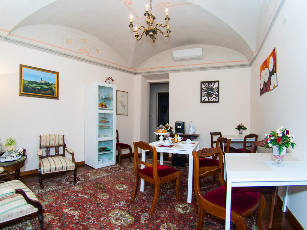 Bed & Breakfast Palazzo Rosati 3*